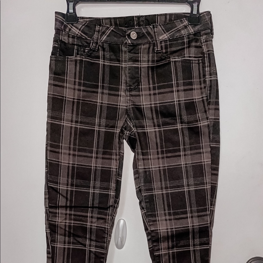 ARIZONA JEANS brown plaid skinny jeans